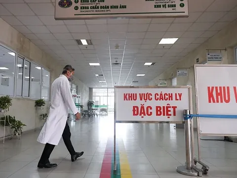 Bệnh nhân phi công mắc COVID-19 nặng đã 3 lần âm tính, 2 ca nặng còn lại đang tập cai thở máy