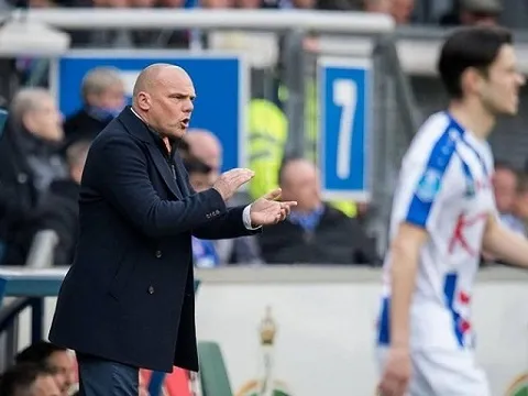 HLV Heerenveen nhận lỗi vì chưa sử dụng Đoàn Văn Hậu thường xuyên