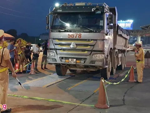 Truy tố 5 can bộ thanh tra giao thông bảo kê logo 'xe vua' ở Hà Nội