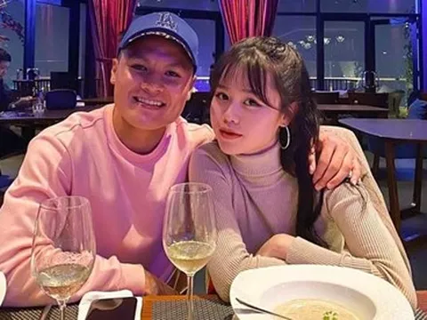 Huỳnh Anh chính thức về ra mắt gia đình Quang Hải