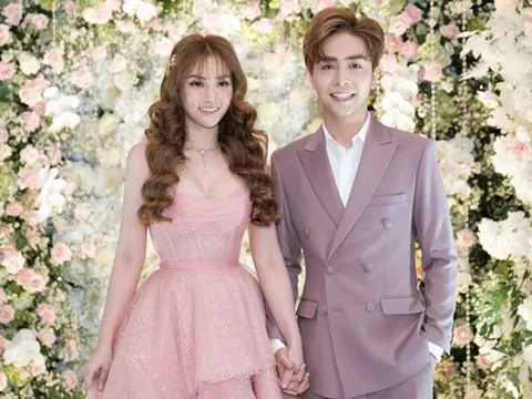 Ca sĩ Thu Thủy mang thai con gái ở tháng thứ 5 sau gần 1 năm kết hôn