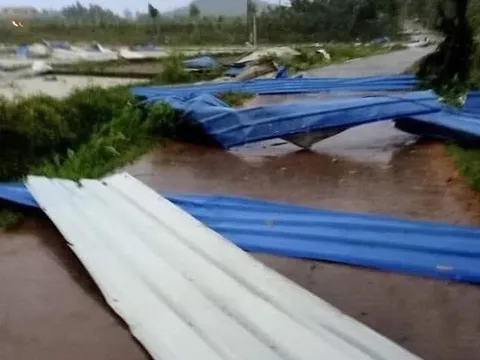 Lốc xoáy sập nhà xưởng khiến 3 người tử vong, 18 người bị thương