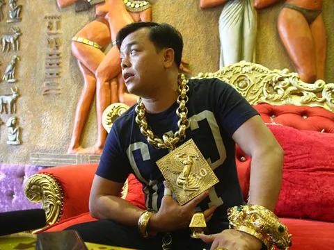 Chuẩn bị xét xử đại gia đeo vàng giả Phúc XO