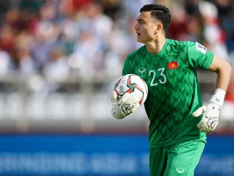 CLB Muangthong United lên tiếng về tin đồn bán Văn Lâm giá 28 tỷ đồng?