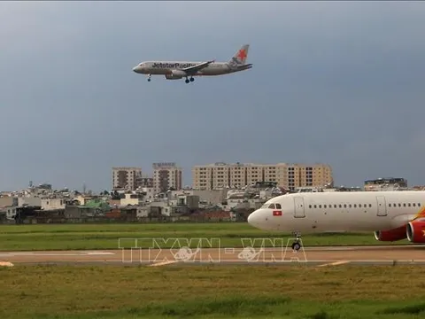 Từ 1/7, đóng cửa 1 đường băng sân bay Tân Sơn Nhất để sửa chữa