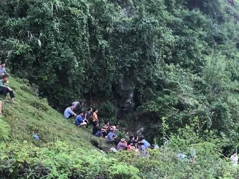 Cao Bằng: Ngạt khí dưới hang sâu, 2 người tử vong tại chỗ