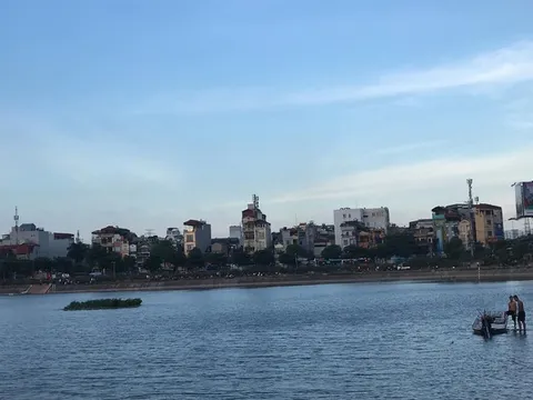 Xác định danh tính thi thể nổi trên hồ Linh Đàm