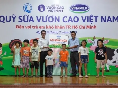Quỹ sữa vươn cao Việt Nam và Vinamilk tiếp tục hành trình kết nối yêu thương tại TP.HCM