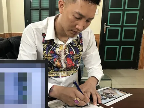 Huấn 'Hoa Hồng' bị xử phạt vì xúc phạm công chức TP HCM