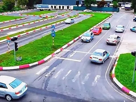 Đào tạo, cấp giấy phép lái xe: Có cần thay đổi cơ quan quản lý?