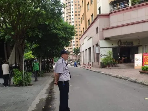 Hà Nội: Bé gái 6 tuổi rơi từ tầng 12 chung cư xuống đất tử vong