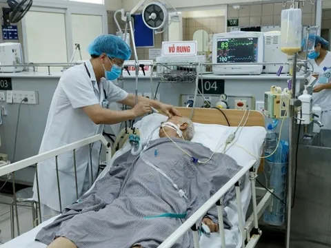 Biểu hiện của người bị ngộ độc thực phẩm có botulinum