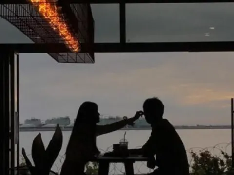 Thấu hiểu chính là yêu, bao dung mới là tình