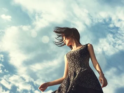 Độc thân cá tính, vui vẻ, con gái chỉ đẹp khi chẳng thuộc về ai...