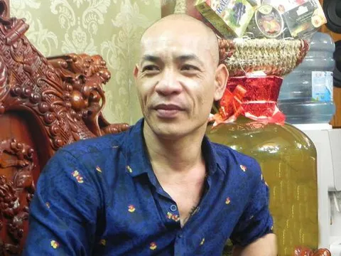 Dũng 'trọc' Hà Đông - bố nuôi Khá 'bảnh' bị bắt ở Hòa Bình