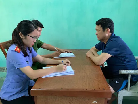 Khởi tố giám đốc rút súng dọa bắn tài xế xe tải ở Bắc Ninh