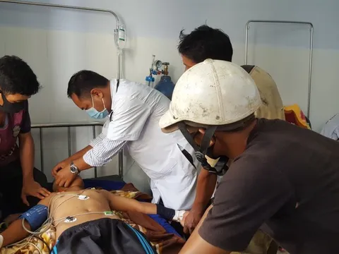 2 người chết, 1 người nguy kịch vì bị sét đánh trong lúc đi làm đồng