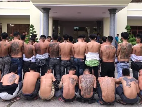 Kịp thời vây bắt hàng chục đối tượng chuẩn bị hỗn chiến