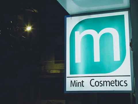 Mint Cosmetics: Bán sản phẩm không tem nhãn phụ Tiếng Việt, không rõ nguồn gốc xuất xứ