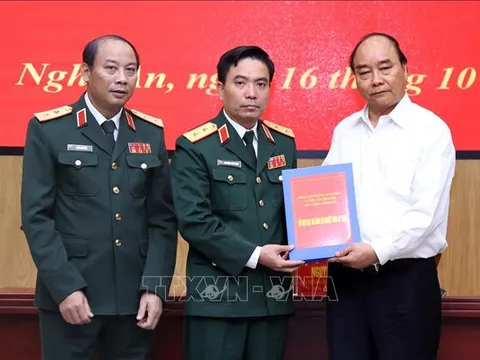 Thủ tướng: Nén đau thương, tiếp tục hỗ trợ người dân khắc phục hậu quả lũ lụt