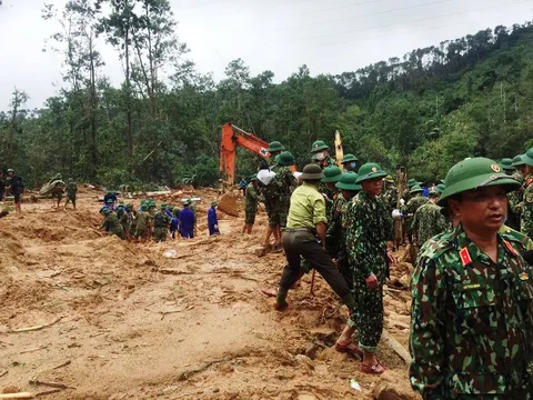 Cấp bằng Tổ quốc ghi công cho 13 cán bộ, chiến sĩ gặp nạn tại thủy điện Rào Trăng 3