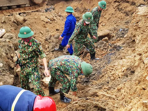 Tạm dừng tìm kiếm công nhân mất tích ở Rào Trăng 3 do ảnh hưởng của bão số 8