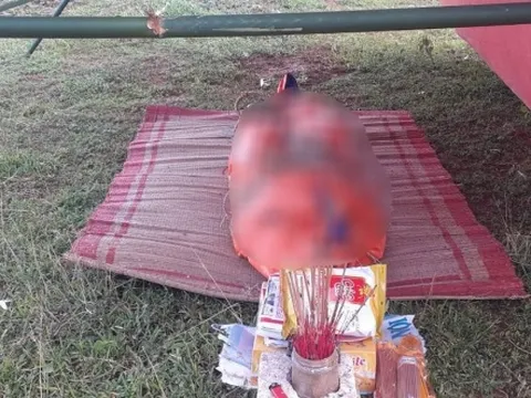 Quảng Trị: Phát hiện thi thể đang phân hủy trôi dạt vào bờ biển