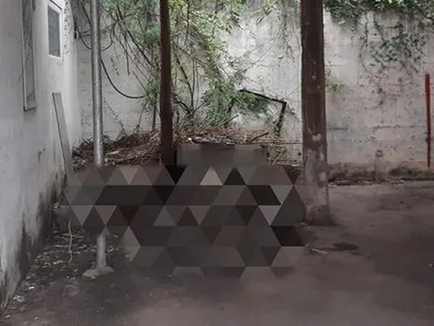 TP.HCM: Phát hiện thi thể người đàn ông trong bãi xe, trên cổ có vết cắt