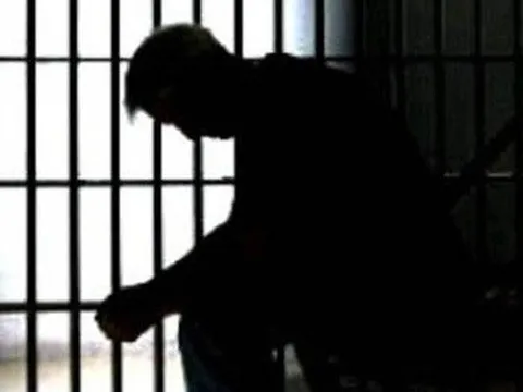 Tử tù được hoãn tiêm thuốc độc khi nào?