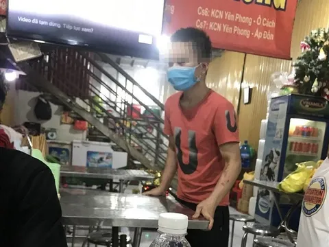 Bắc Ninh: Nữ chủ quán bánh xèo nghi bạo hành nhân viên như thời 'trung cổ'