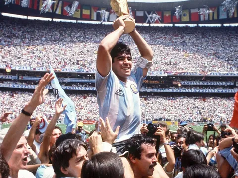 Huyền thoại bóng đá Maradona qua đời, Argentina để quốc tang 3 ngày