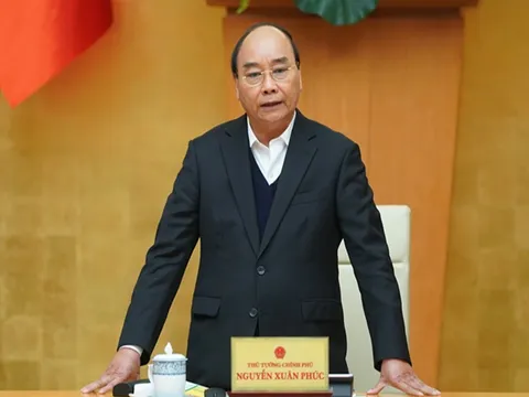 Thủ tướng Nguyễn Xuân Phúc: Tạm dừng các chuyến bay thương mại