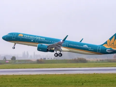 Bộ Giao thông vận tải yêu cầu Vietnam Airlines kiểm điểm, làm rõ vi phạm cách ly