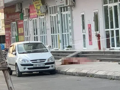 Hà Nội: Phát hiện thi thể người phụ nữ nghi rơi từ tầng 16 xuống đất tử vong