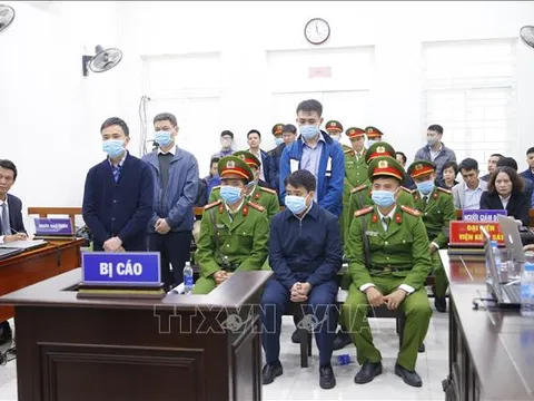 Cựu Chủ tịch Hà Nội Nguyễn Đức Chung bị tuyên phạt 5 năm tù