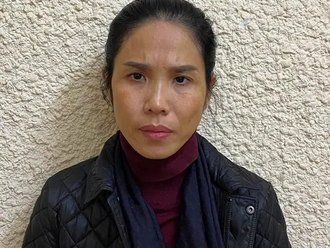 Bắt nhóm đối tượng cho vay nặng lãi gần 130%/năm ở Hà Nội