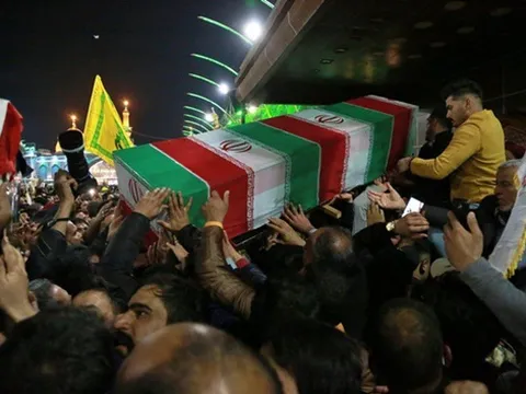 Iran đưa thi thể Tướng Qassem Soleimani về nước