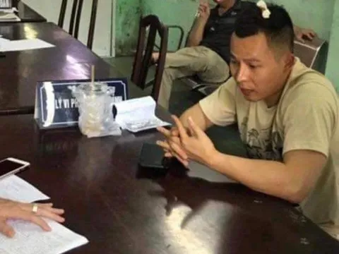 Vũ Khắc Tiệp lên tiếng về những hình ảnh be bét máu, ngồi đồn công an