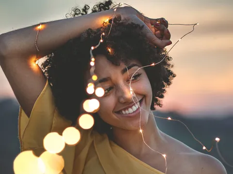 Gửi đến những cô gái dựa vào khả năng của bản thân để kiếm tiền: 'Những người ăn trong nước mắt là những người mạnh mẽ nhất'