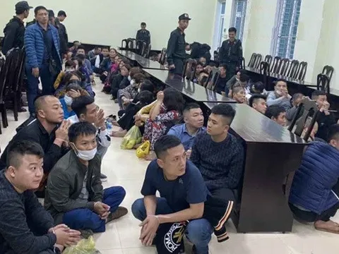 Khởi tố vụ sới bạc khủng trong quán karaoke tại Nghệ An