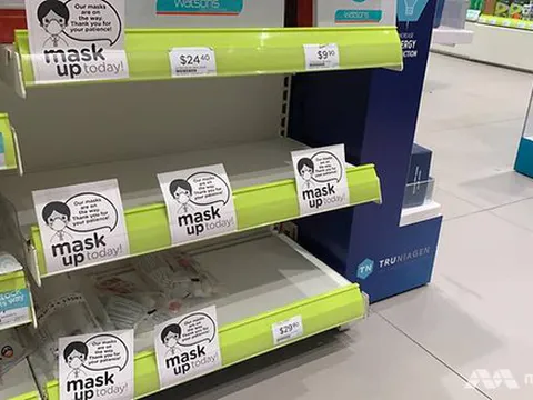 Cửa hàng thuốc ở Trung Quốc bị phạt 10 tỷ đồng vì bán khẩu trang với giá cắt cổ