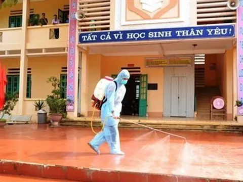 Hà Nội: Phun khử trùng cho tất cả 3.000 trường học trên địa bàn để phòng, chống dịch do virut corona
