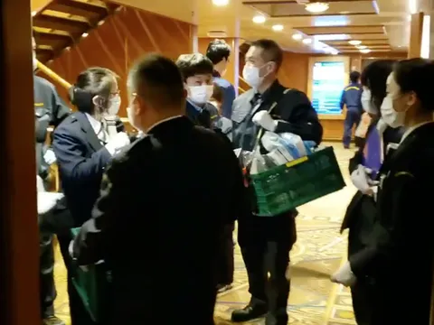 10 hành khách nhiễm virus corona trên du thuyền chở hơn 3.700 người ở Nhật Bản