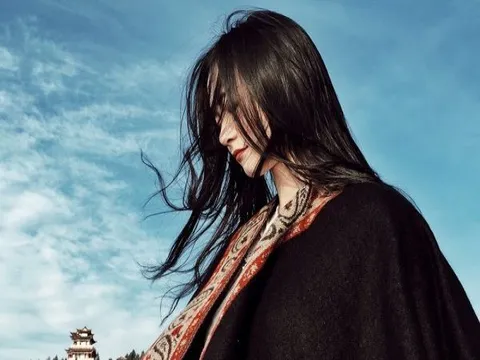 Phụ nữ mạnh mẽ lại rất cô đơn và mỏi mệt: Để có thể sinh tồn, thành công và tiến lên, ai cũng phải biết cất đi những gì yếu đuối