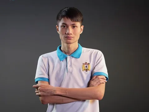 Hé lộ vai trò của game thủ Hồng Anh trong đường dây đánh bạc nghìn tỷ qua game đế chế