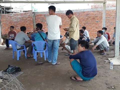 Cảnh sát nổ súng triệt phá trường gà ở Mỹ Tho