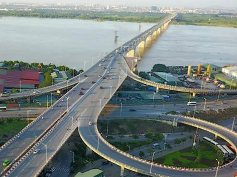 Từ 25/2, rào 1 nửa cầu Vĩnh Tuy để sửa chữa