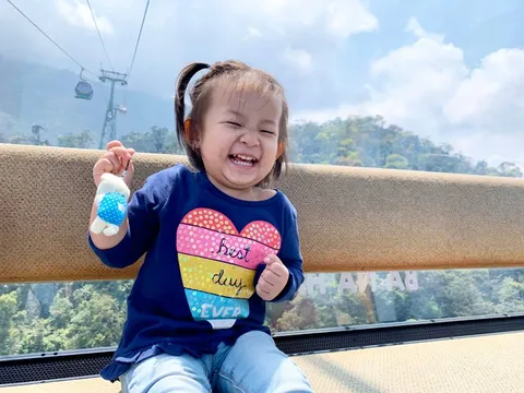 Vợ chồng Lam Trường chúc mừng sinh nhật con gái Phoebe tròn 3 tuổi