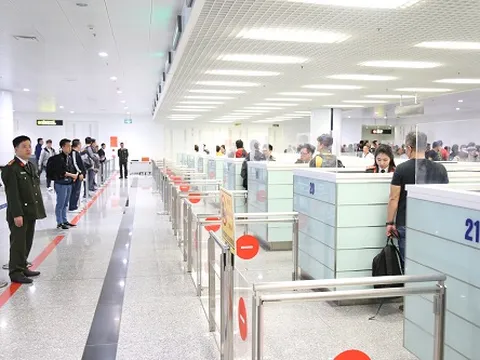 Việt Nam tạm dừng miễn thị thực đơn phương đối với công dân 8 nước châu Âu