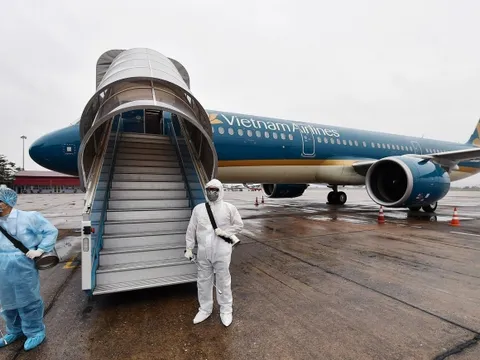 Nữ tiếp viên hàng không ở Hà Nội dương tính lần 1 với Covid-19
